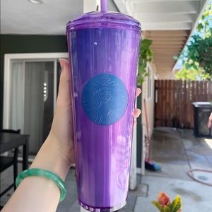 Starbucks dome purple cup